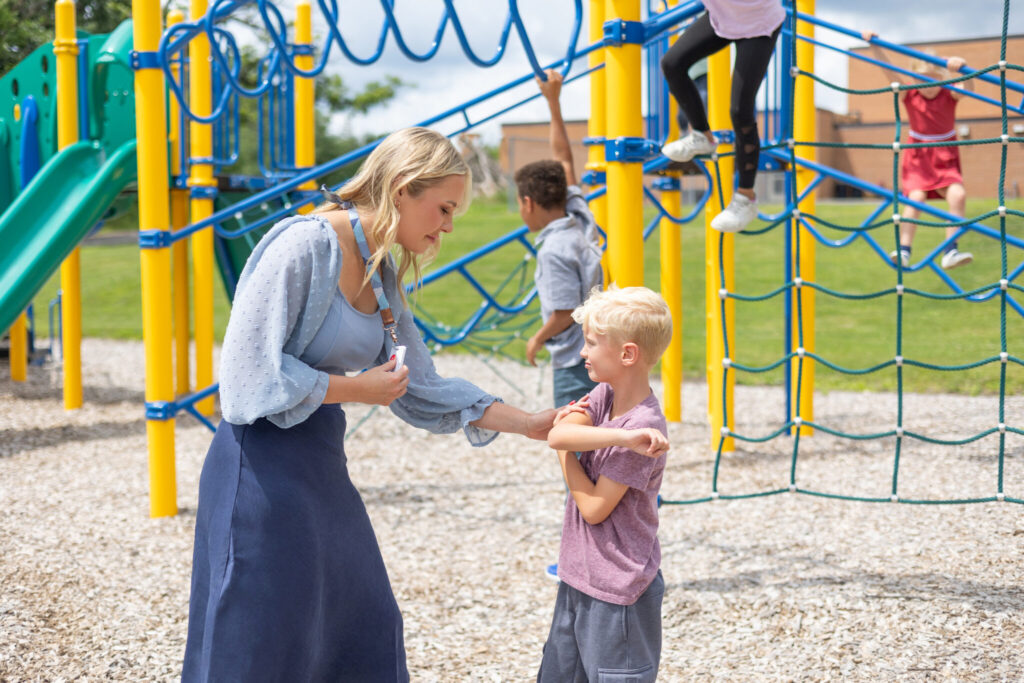 Help Alert for education with outdoor coverage